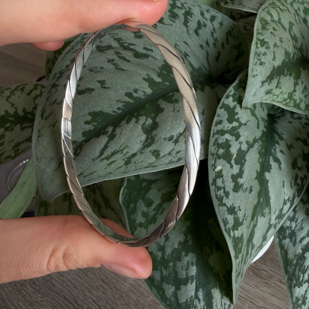 Tiffany & Co. Twist Bangle Bracelet 7.8" Silver 925 - Picture 4 of 9